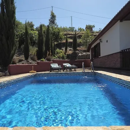 Semesterbostad Cozy House With Private Pool *