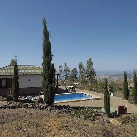 Cozy House With Private Pool